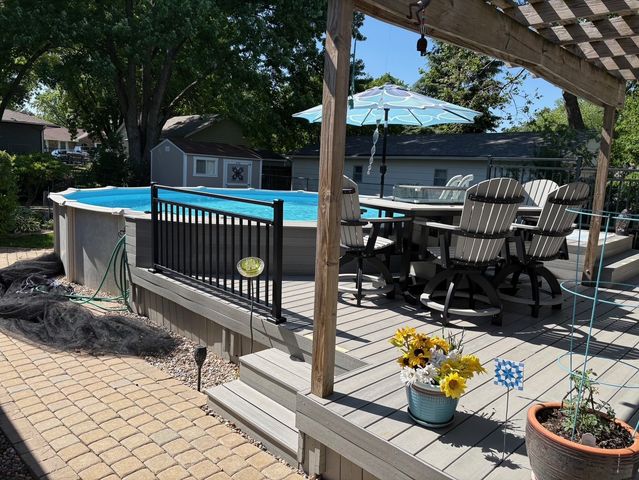 4500 71st Place, Urbandale, IA 50322