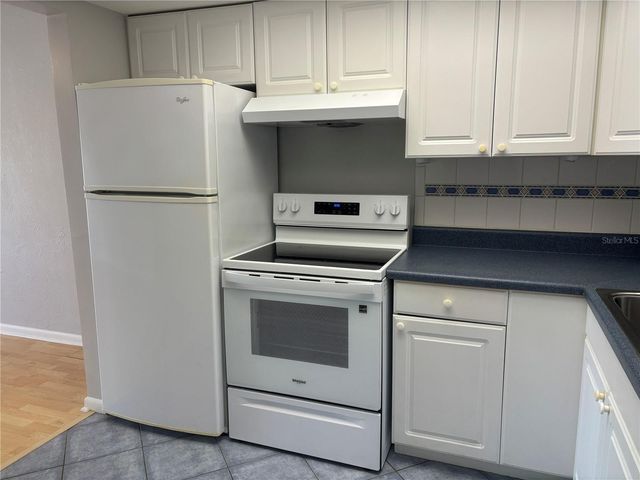 3160 36TH STREET N 102, St Petersburg, FL 33713