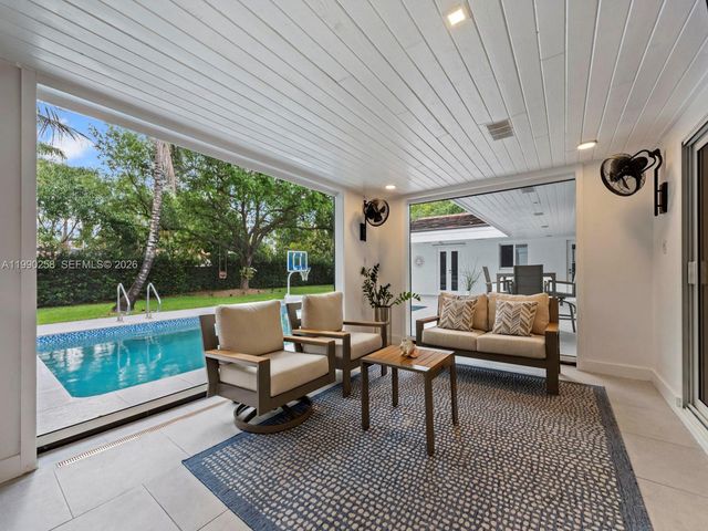 14525 SW 84th Ave, Palmetto Bay, FL 33158