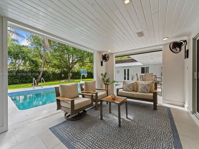 14525 SW 84th Ave, Palmetto Bay, FL 33158