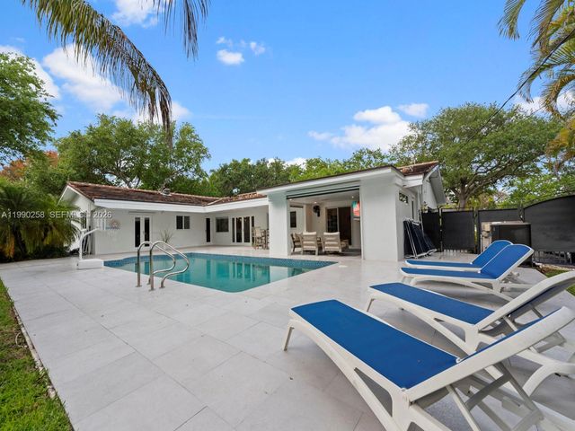 14525 SW 84th Ave, Palmetto Bay, FL 33158