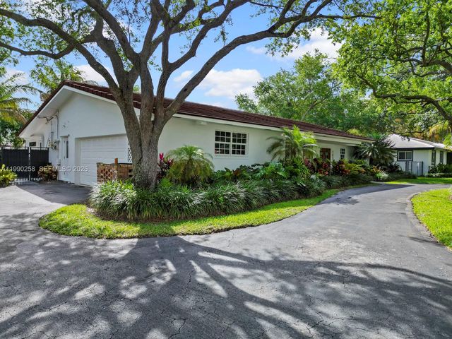 14525 SW 84th Ave, Palmetto Bay, FL 33158