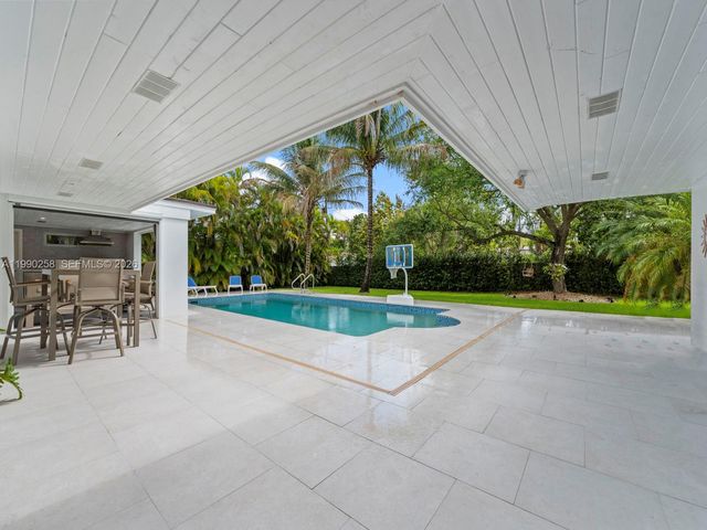 14525 SW 84th Ave, Palmetto Bay, FL 33158