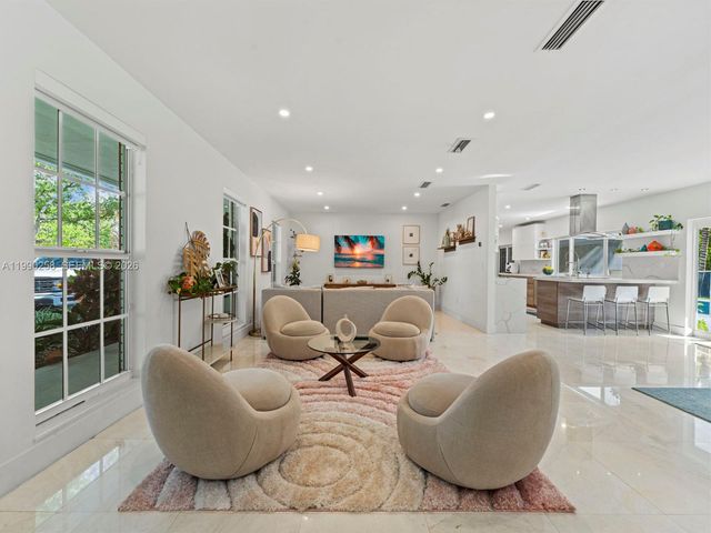 14525 SW 84th Ave, Palmetto Bay, FL 33158