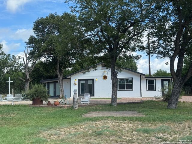 854 Live Oak, New Braunfels, TX 78130