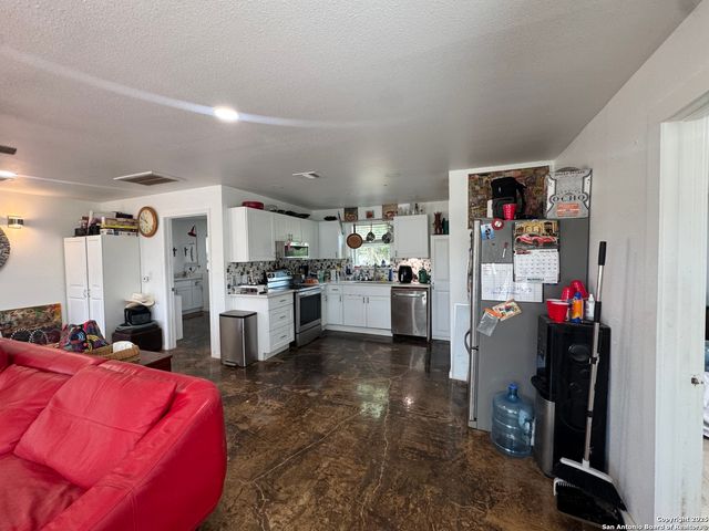 854 Live Oak, New Braunfels, TX 78130