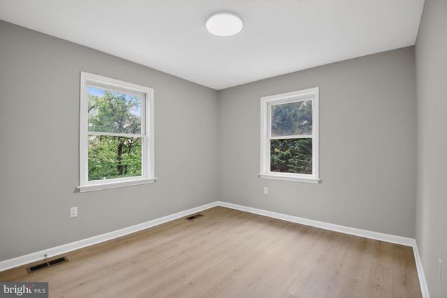 827 GREENE ACRES RD S, Stanardsville, VA 22973