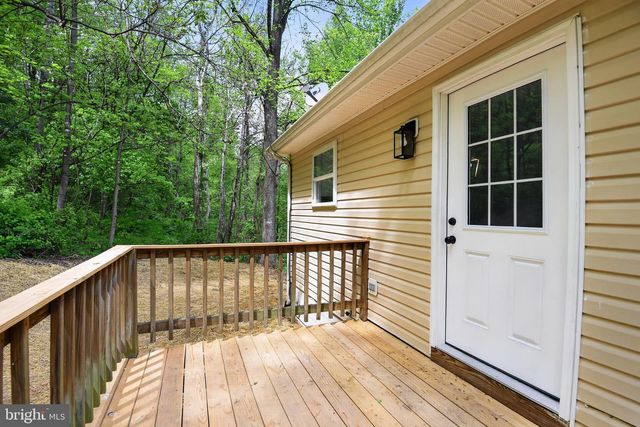 827 GREENE ACRES RD S, Stanardsville, VA 22973