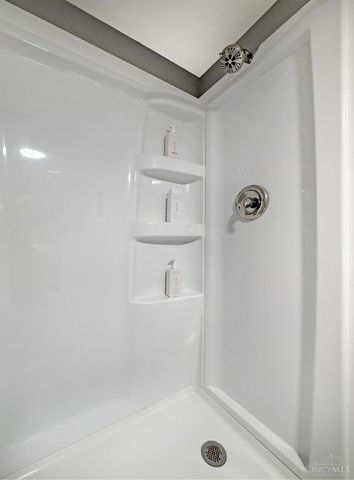 1049 New London Road, Hamilton, OH 45013