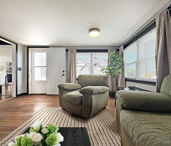 1049 New London Road, Hamilton, OH 45013