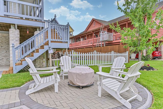 920 Grove Road, Clear Lake Shores, TX 77565