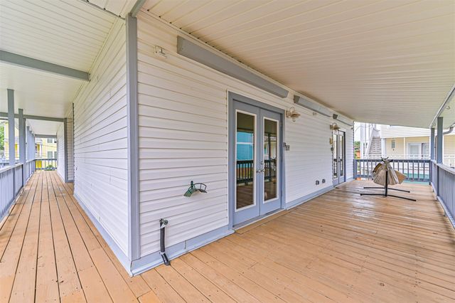 920 Grove Road, Clear Lake Shores, TX 77565