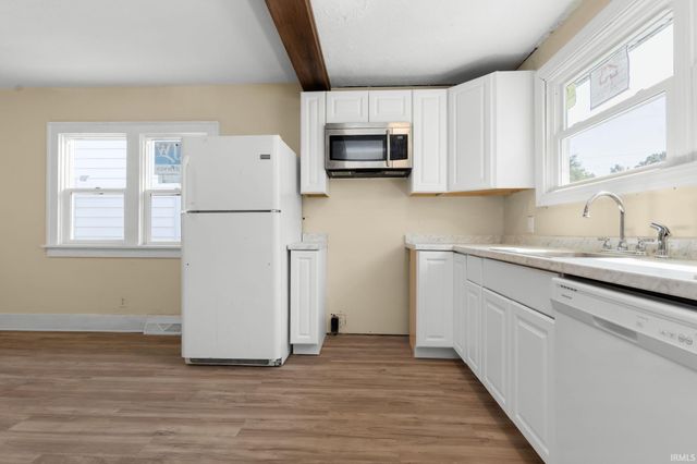 1618 Elwood Avenue, South Bend, IN 46628