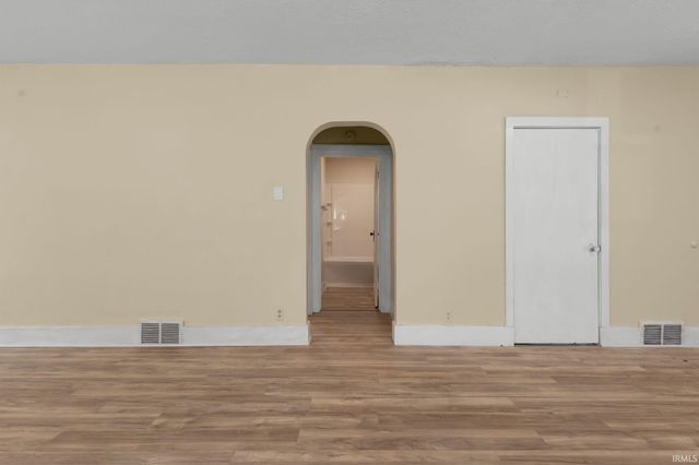 1618 Elwood Avenue, South Bend, IN 46628