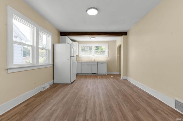 1618 Elwood Avenue, South Bend, IN 46628