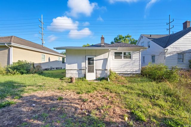 1618 Elwood Avenue, South Bend, IN 46628