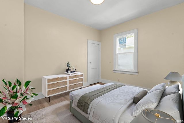 1618 Elwood Avenue, South Bend, IN 46628