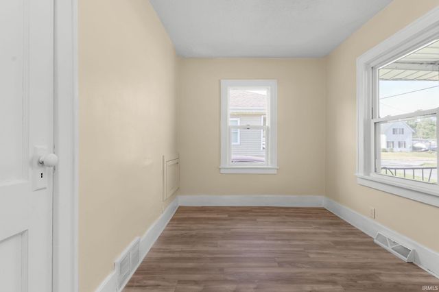 1618 Elwood Avenue, South Bend, IN 46628