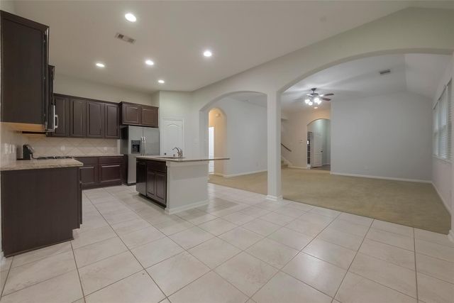 3 Tidwillow Place, The Woodlands, TX 77375