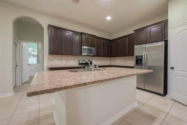 3 Tidwillow Place, The Woodlands, TX 77375