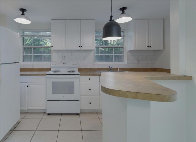 833 12TH AVENUE N A, St Petersburg, FL 33701