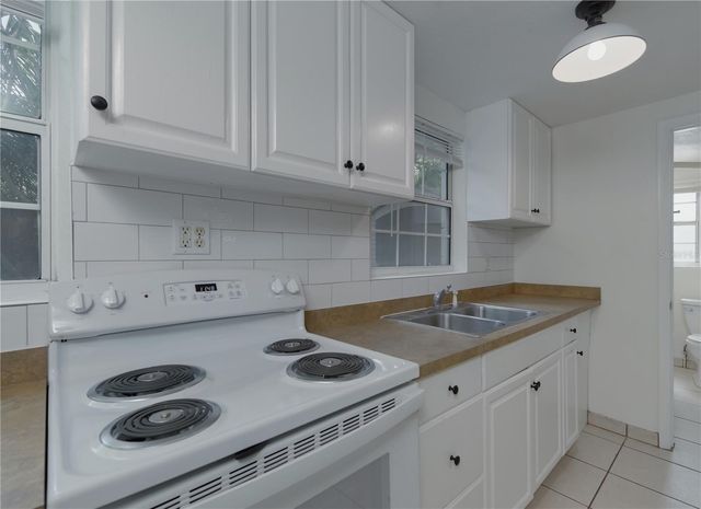 833 12TH AVENUE N A, St Petersburg, FL 33701