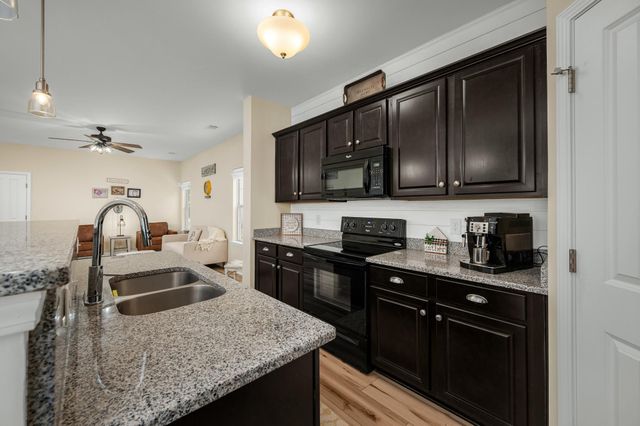 5003 Hemlock Ct, Spring Hill, TN 37174