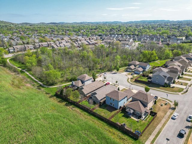 5003 Hemlock Ct, Spring Hill, TN 37174