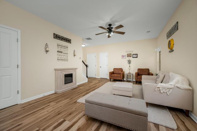 5003 Hemlock Ct, Spring Hill, TN 37174