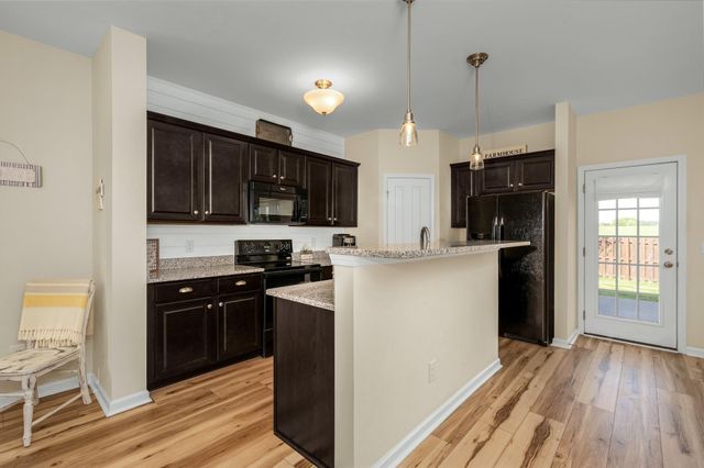 5003 Hemlock Ct, Spring Hill, TN 37174