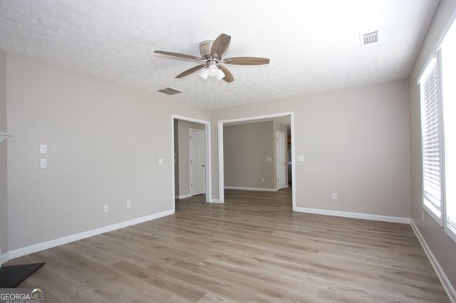 3292 Shady Valley Court, Loganville, GA 30052