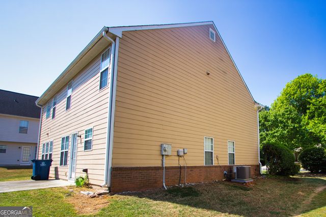 3292 Shady Valley Court, Loganville, GA 30052