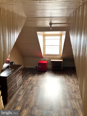 437 LINDEN ST, Reading, PA 19604