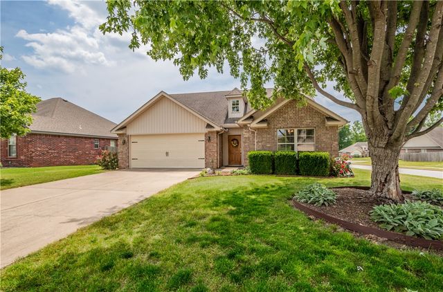 3009 SW Waterleaf Avenue, Bentonville, AR 72713