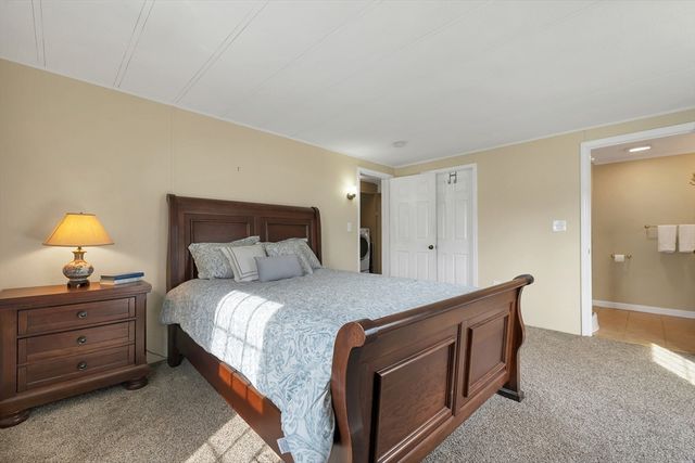 11 A Street, Seabrook, NH 03874