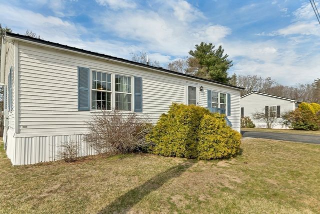 11 A Street, Seabrook, NH 03874