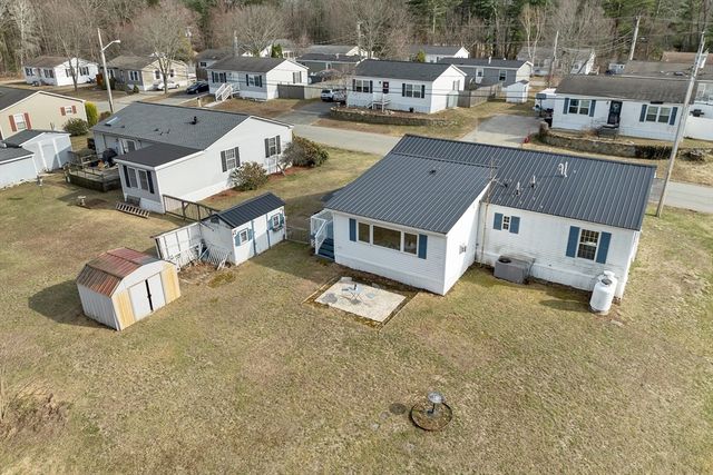 11 A Street, Seabrook, NH 03874