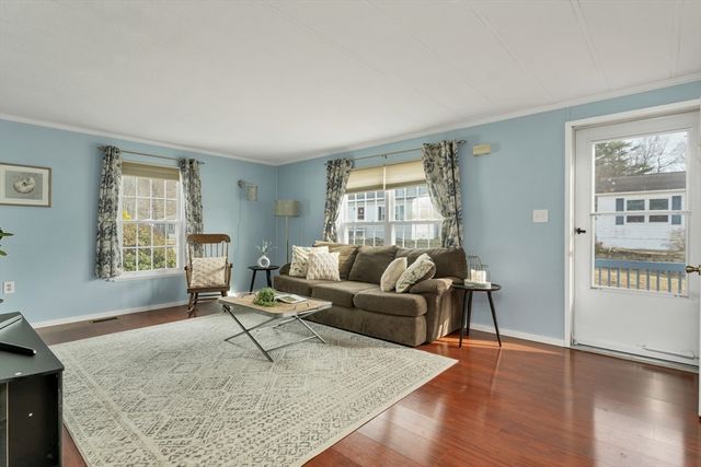 11 A Street, Seabrook, NH 03874