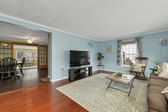 11 A Street, Seabrook, NH 03874