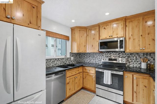 18018 Sahara Rd, Hayward, CA 94541