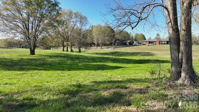 6710 Lawyers Road E, Marshville, NC 28103