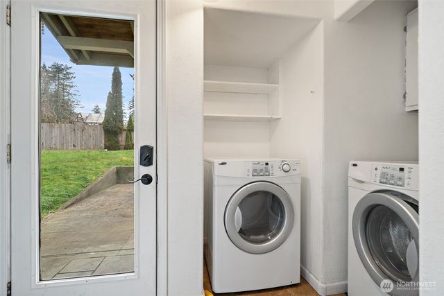 371 E Lakeshore Drive W, Shelton, WA 98584