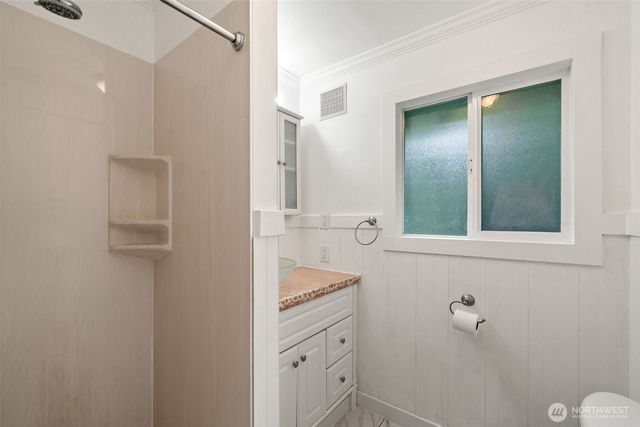 371 E Lakeshore Drive W, Shelton, WA 98584