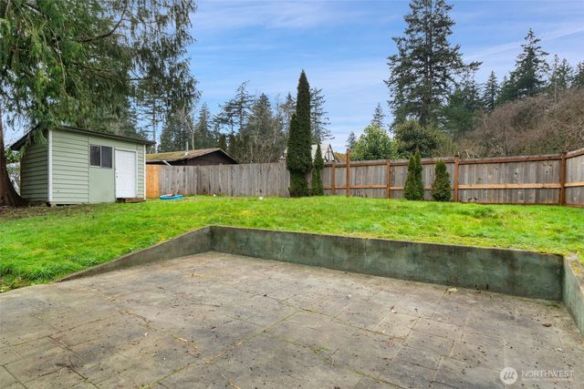 371 E Lakeshore Drive W, Shelton, WA 98584