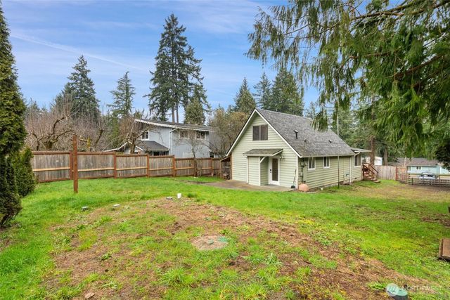 371 E Lakeshore Drive W, Shelton, WA 98584