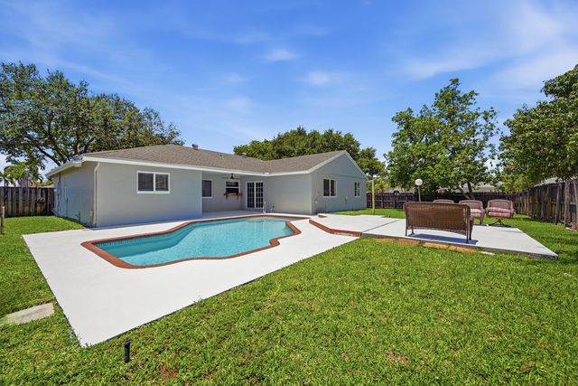 11991 SW 51st Court, Cooper City, FL 33330