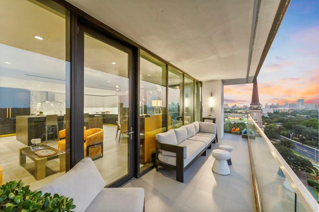 3433 Westheimer Road 1005, Houston, TX 77027