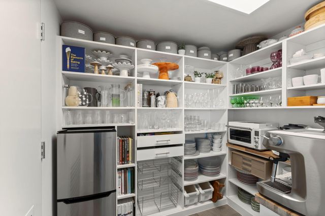 3433 Westheimer Road 1005, Houston, TX 77027