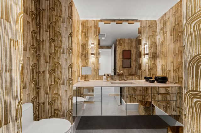 3433 Westheimer Road 1005, Houston, TX 77027