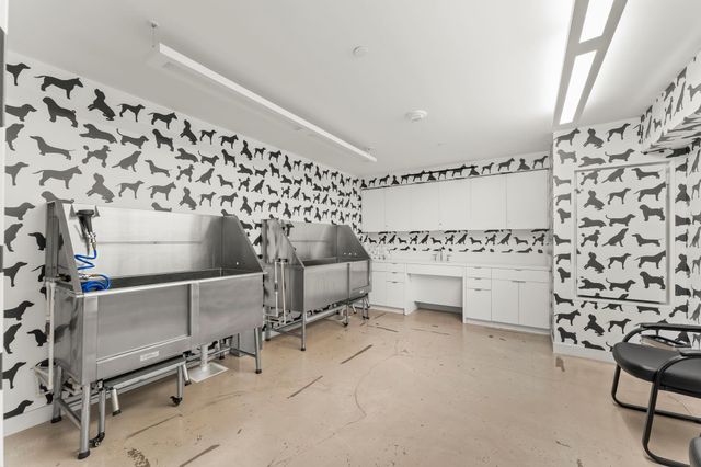 3433 Westheimer Road 1005, Houston, TX 77027